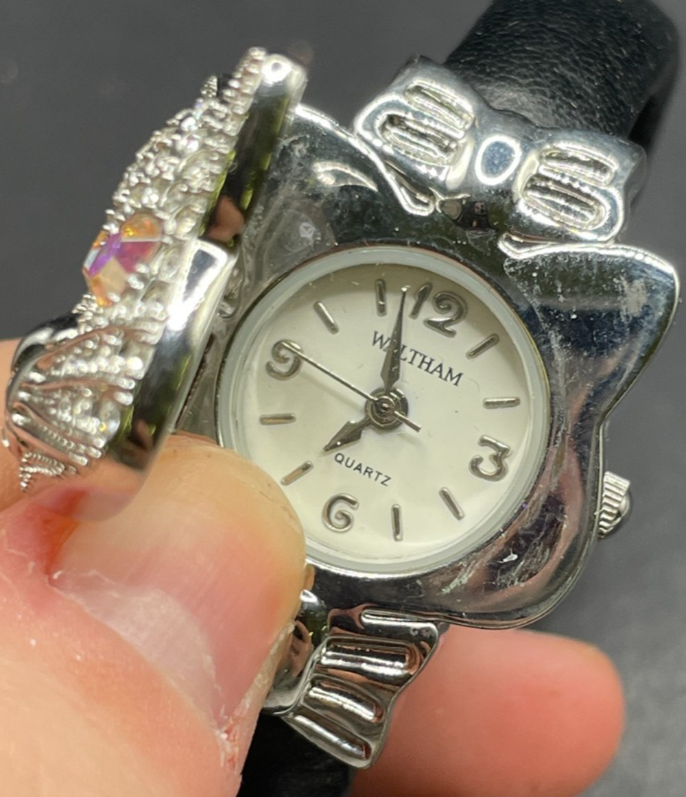 Vintage Waltham Rhinestone Cat Quartz Women's Black Cuff Watch Silver Tone
